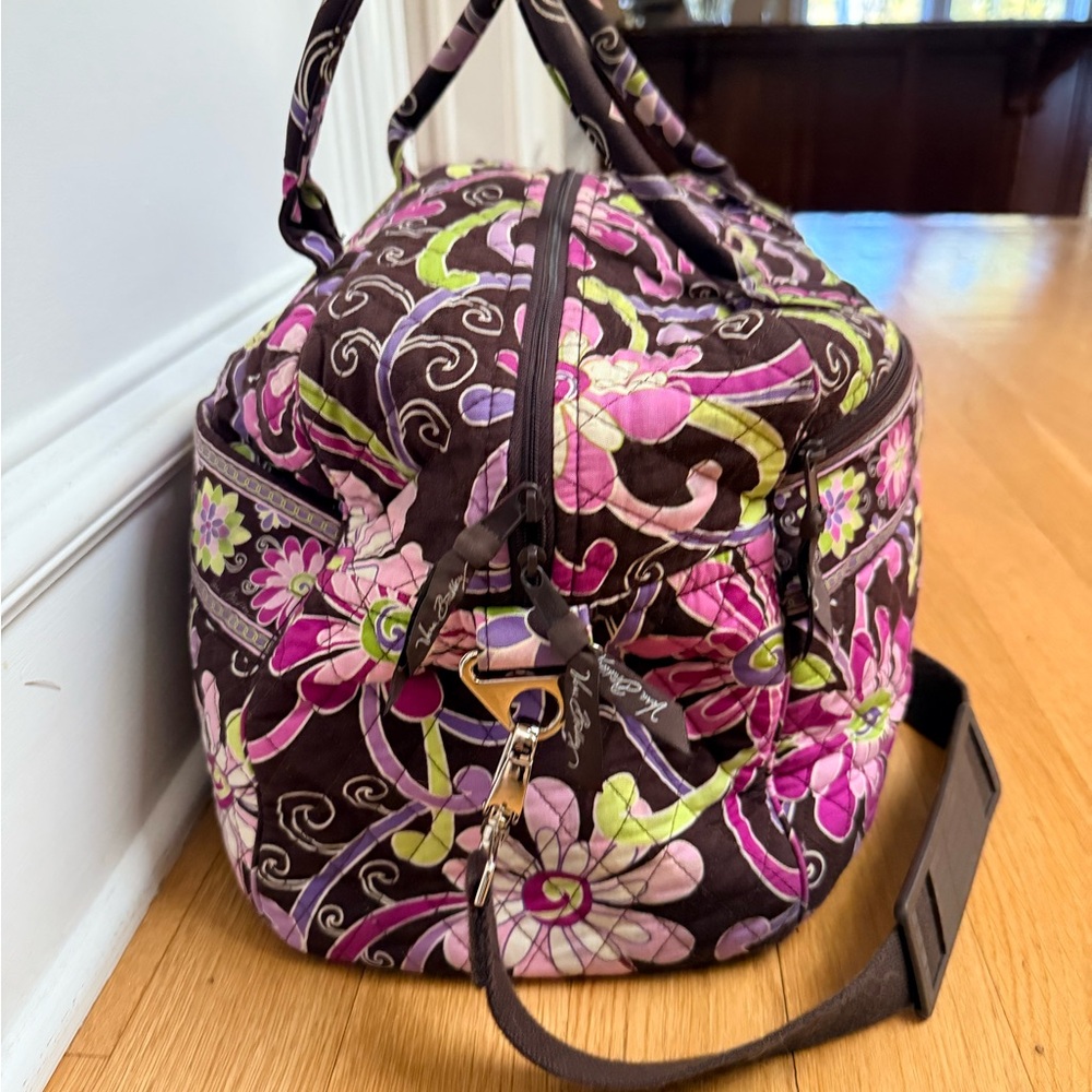 Vera Bradley, purple punch weekender bag - Picture 4 of 6